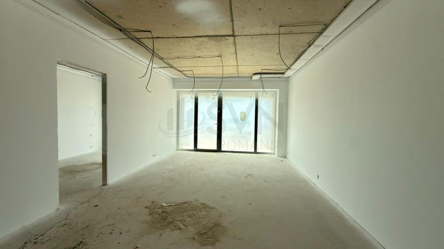 Apartament cu 4 camere decomandat în Colentina