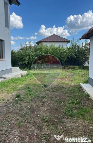 Casă cu 3 camere cu Teren 570 Mp în Săftica