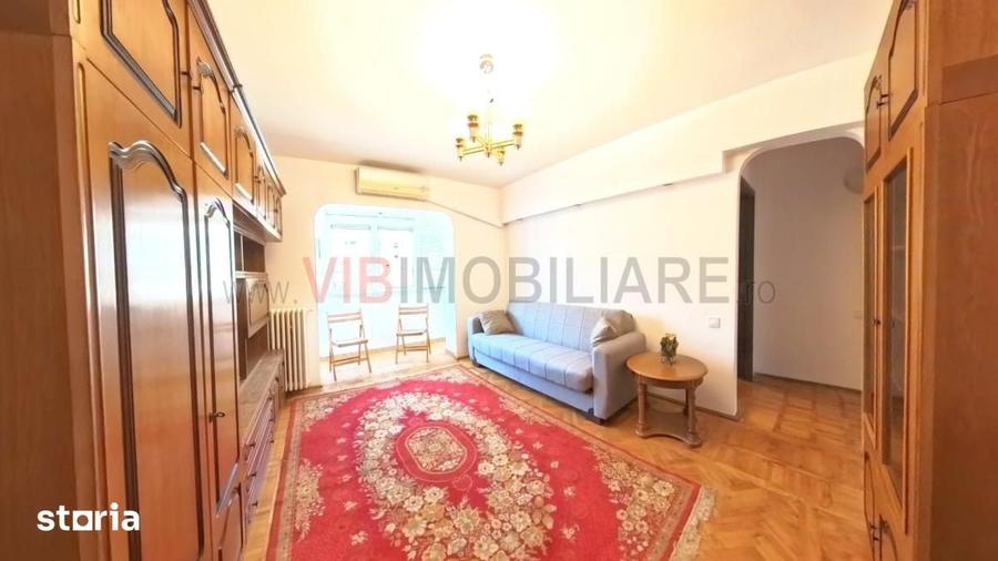 Apartament cu 3 camere în Centrul Civic