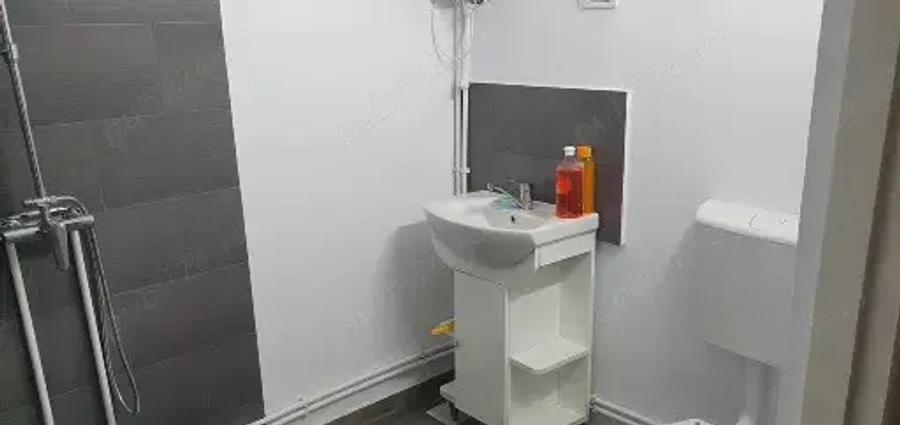 Casă cu 3 camere cu Teren 3200 Mp în Mihăileni