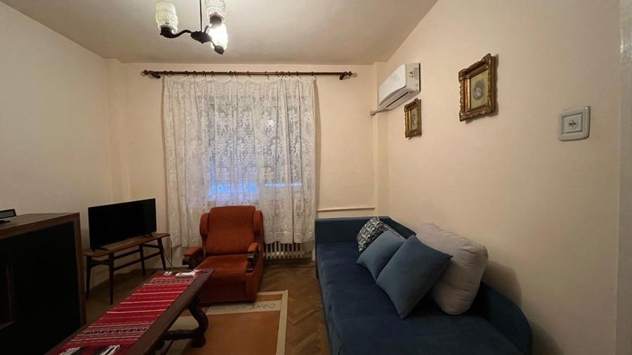 Apartament cu 2 camere semidecomandat, mobilat în Banu Mărăcine