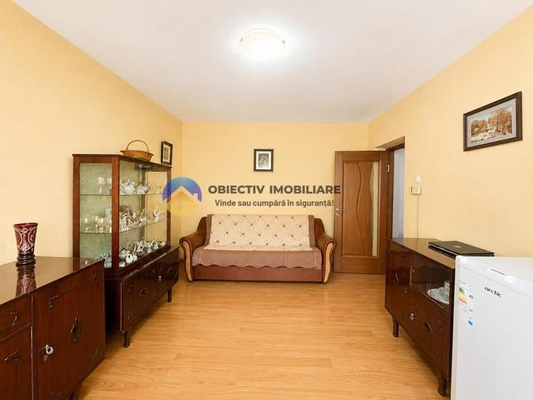 Apartament cu 2 camere decomandat în Central