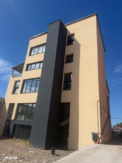 Spațiu comercial, de 485 mp, în Exterior Vest