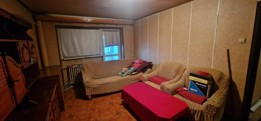 Apartament cu 3 camere decomandat în B-dul București