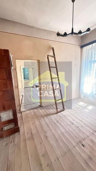 Casă cu 3 camere cu Teren 385 Mp în Orașul Vechi