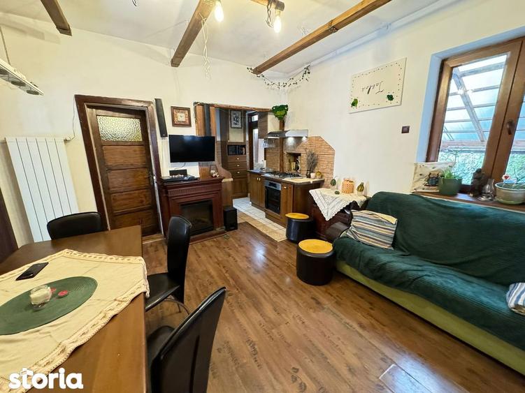 Apartament la casa , decomandat. 100 mp, 3 camere Centru Sibiu - 2
