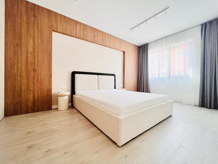 Apartament cu 2 camere semidecomandat, mobilat în Pipera