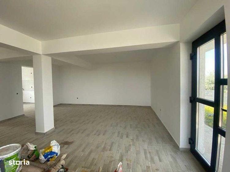 Casă cu 4 camere cu Teren 107 Mp în Dumești