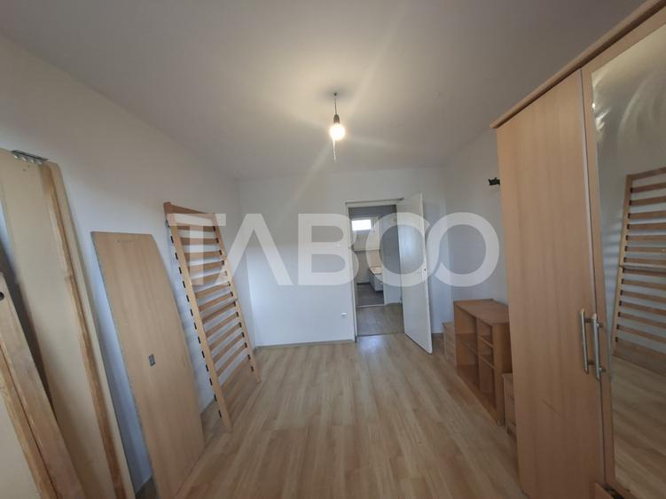 Apartament cu 2 camere semidecomandat, mobilat în Mihai Viteazul