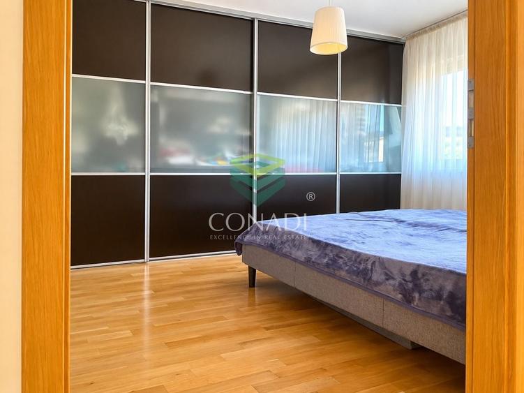 Apartament cu 5 camere decomandat în Herăstrău