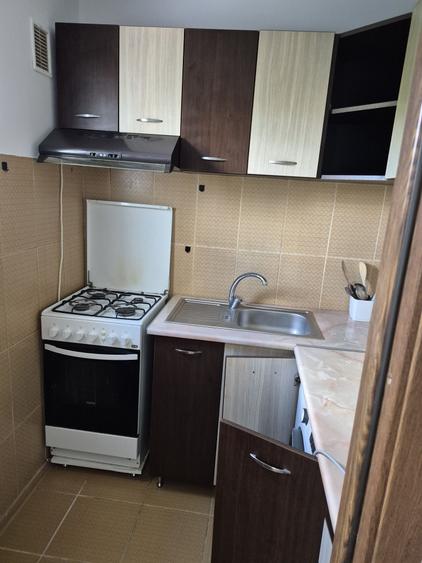 Inchiriez apartament Valea Rosie . - 4