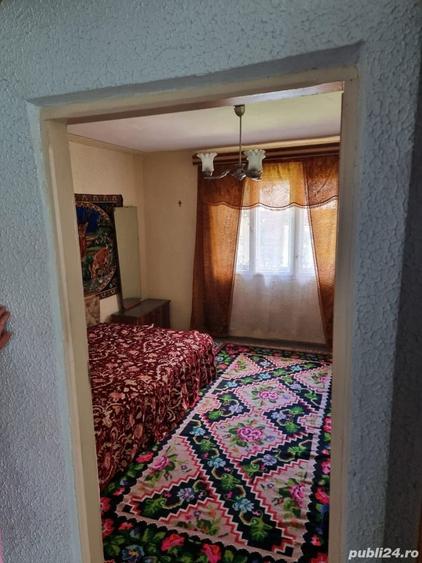 Casă cu 5 camere în Aluniș