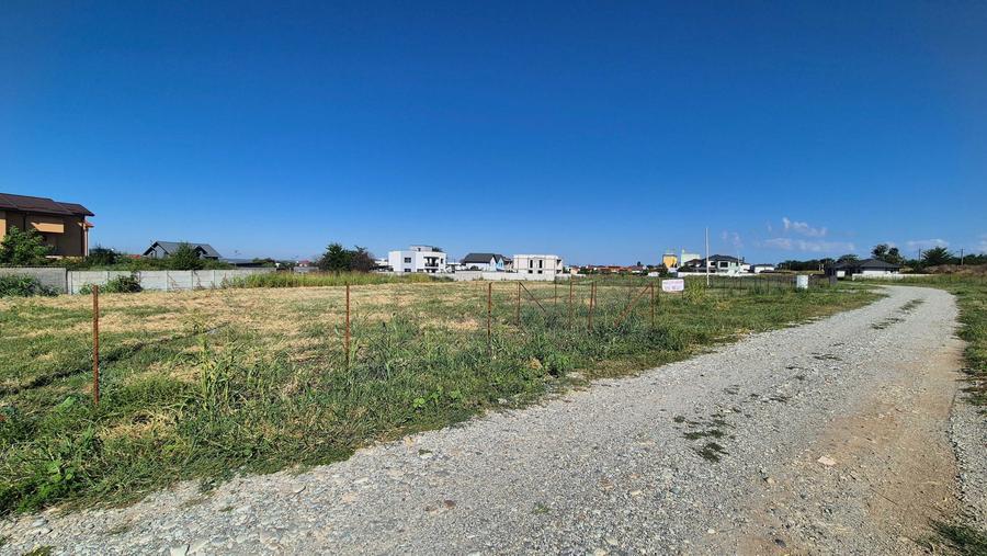Teren de 350 mp, în Cârcea