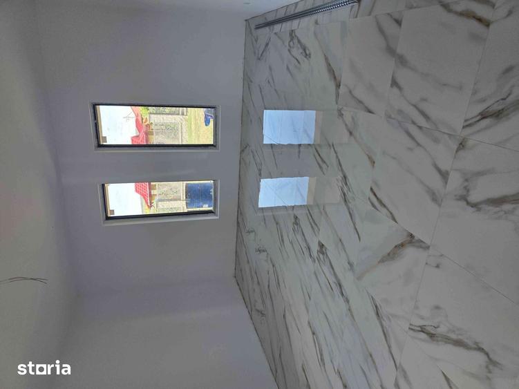 Casă cu 4 camere cu Teren 500 Mp în Central