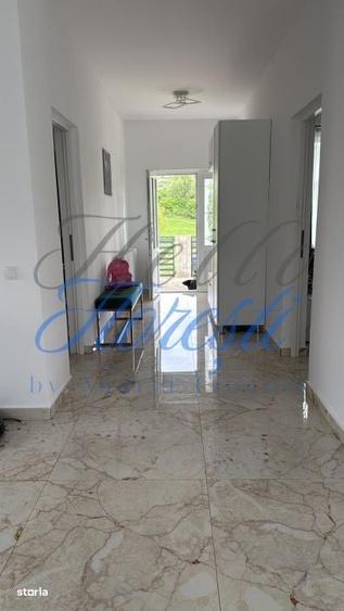 Casă cu 4 camere în Dâmburile