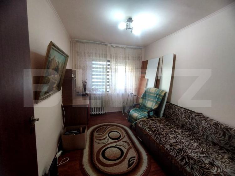 Apartament cu 3 camere decomandat, mobilat în Ultracentral