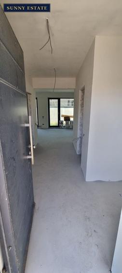 Casă individuală cu 4 camere cu Canalizare în Exterior Est