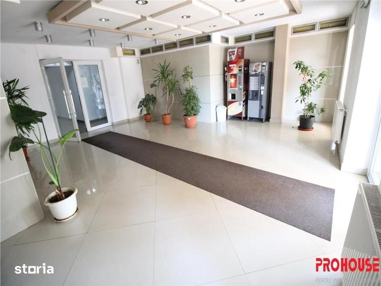 Apartament cu 3 camere decomandat în Mioriței