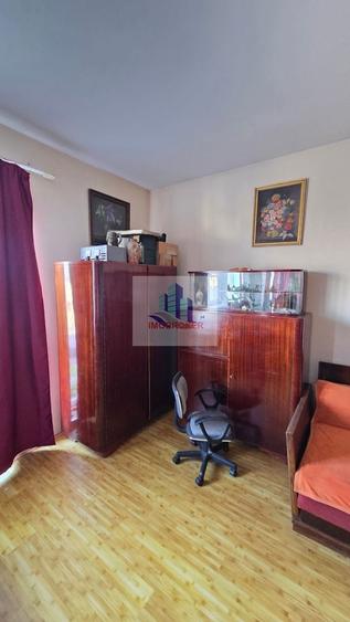 Casă individuală cu 2 camere cu Canalizare în Dâmbul Rotund