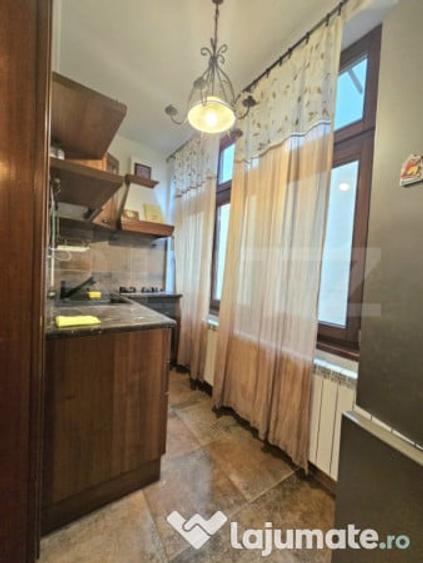 Apartament cu 3 camere decomandat în Central