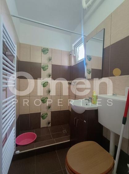 Apartament cu 2 camere decomandat, mobilat în Săsar