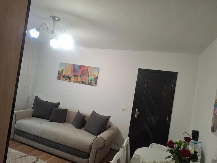 Apartament cu 3 camere semidecomandat în Metalurgie