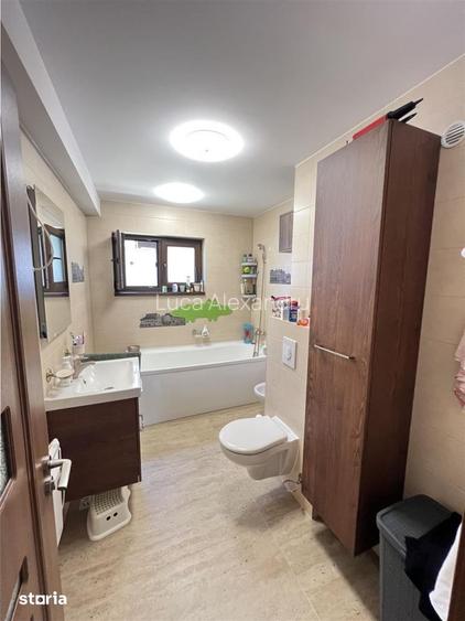 Casa individuala cu 4 camere terasa si teren 500 mp in Sura Mica Sibiu