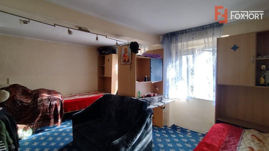 Casă individuală cu 5 camere cu Teren 1789 Mp în Checea