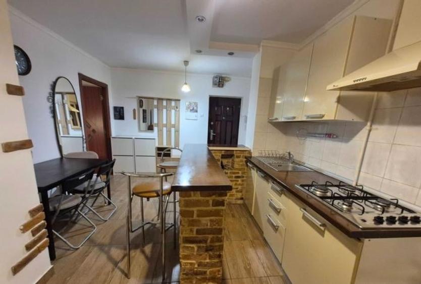 Apartament cu 3 camere decomandat, mobilat în Obor
