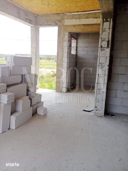 Casă cu 4 camere cu Teren 500 Mp în Sânmartin