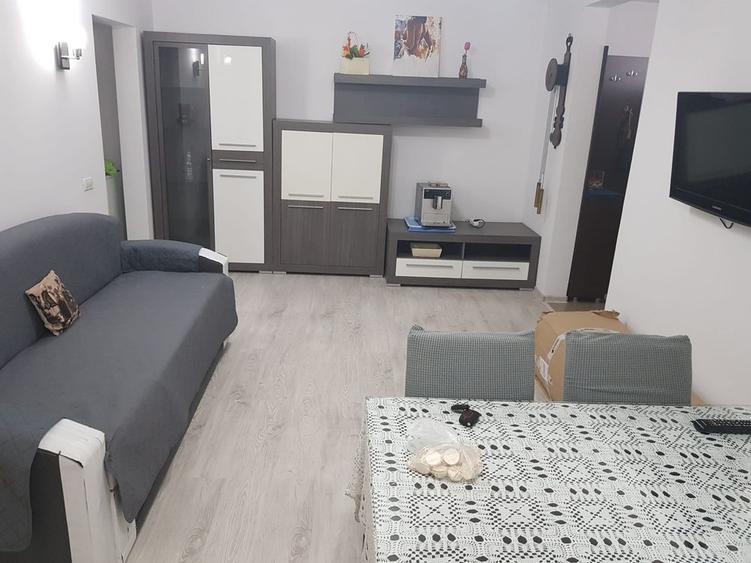 Apartament cu 2 camere semidecomandat în Viziru 1