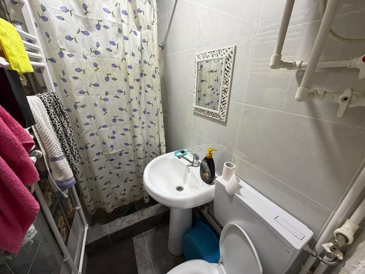 Casă individuală cu 4 camere cu Canalizare în Dobroești
