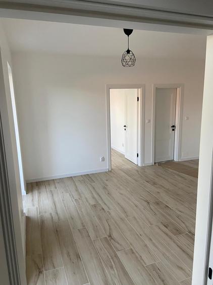 Apartament cu 2 camere decomandat în Dragoș Vodă