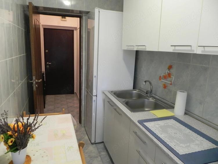 Apartament cu 2 camere semidecomandat în Giulești