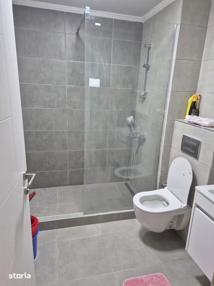 Apartament cu 2 camere decomandat în Energia