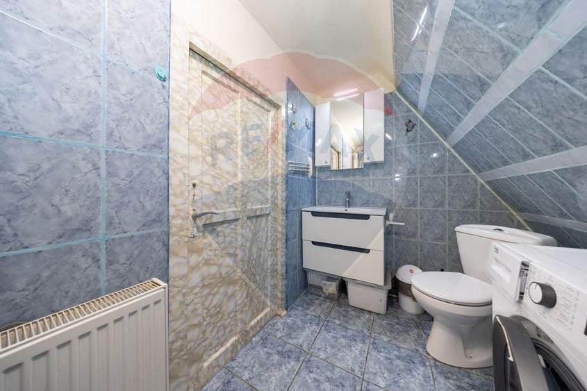 Apartament cu 3 camere decomandat, mobilat în Centrul Istoric