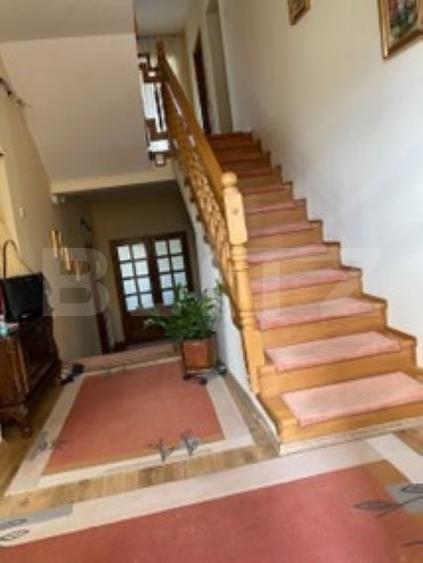 Casă individuală cu 8 camere cu Piscina în Exterior Nord
