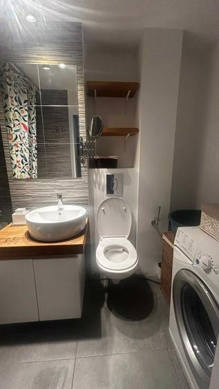 Apartament cu 2 camere decomandat în Lacul Tei