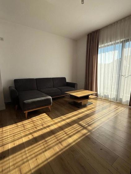Apartament cu 3 camere decomandat în Sânnicoară