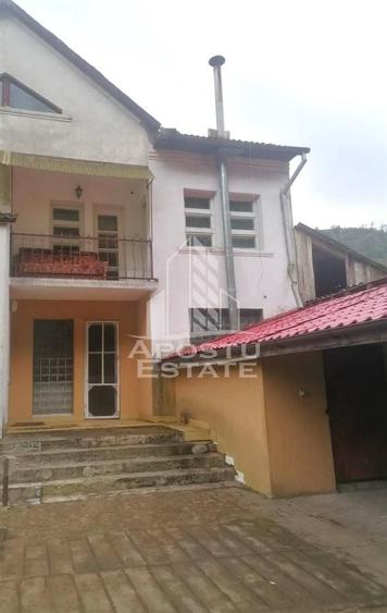Duplex cu 5 camere cu Canalizare în Moneasa