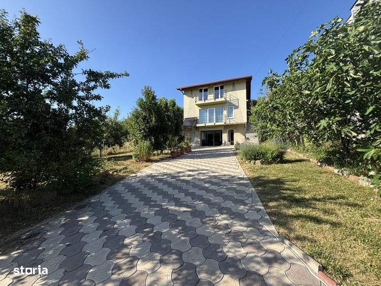Casă cu 3 camere în Europa