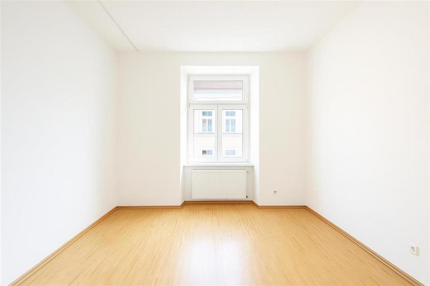 RECO Apartament ultracentral, loc de parcare privat inclus plus boxa - 1