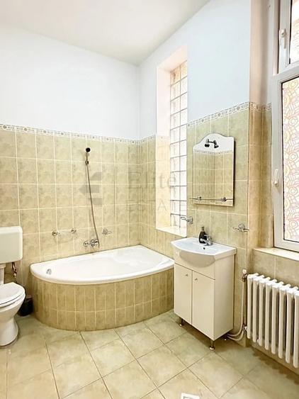 Apartament cu 2 camere decomandat în Ultracentral
