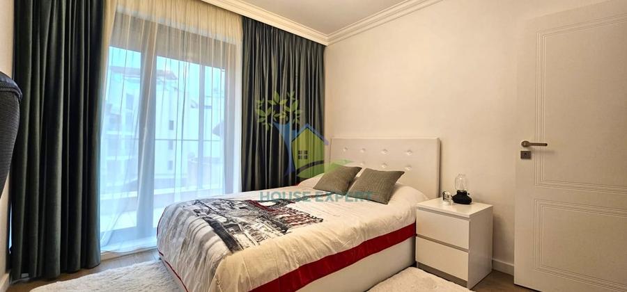 Apartament cu 5 camere decomandat, mobilat în Aviației
