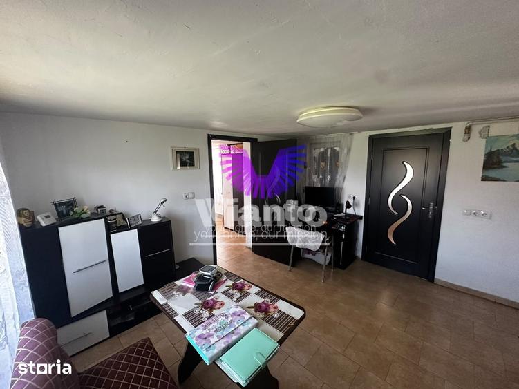 Casă cu 3 camere cu Teren 800 Mp în Slimnic