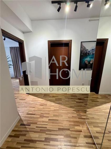 Apartament cu 3 camere decomandat, mobilat în P-ța Mihai Viteazu