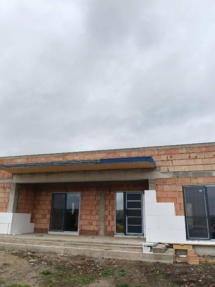 Casă individuală cu 3 camere cu Teren 600 Mp în Hereclean
