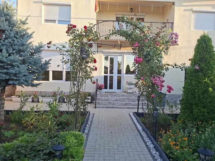 Casă cu Teren 300 Mp în Cumpăna