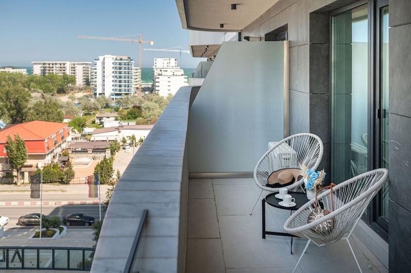 Apartament cu 2 camere decomandat în Mamaia-Sat