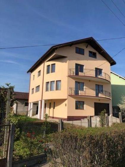 Casă cu 8 camere cu Teren 630 Mp în Dâmbul Rotund